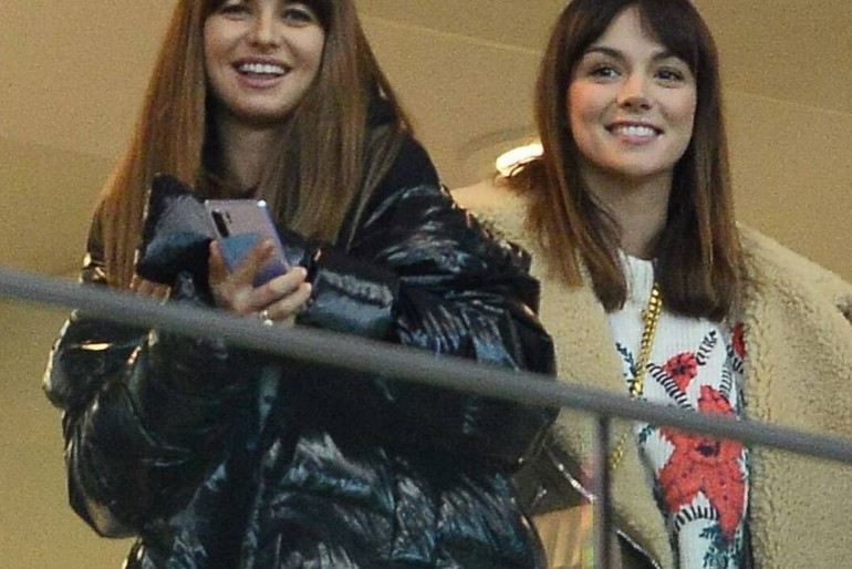 Anna Lewandowska i Paulina Krupińska na meczu Polska-Słowenia