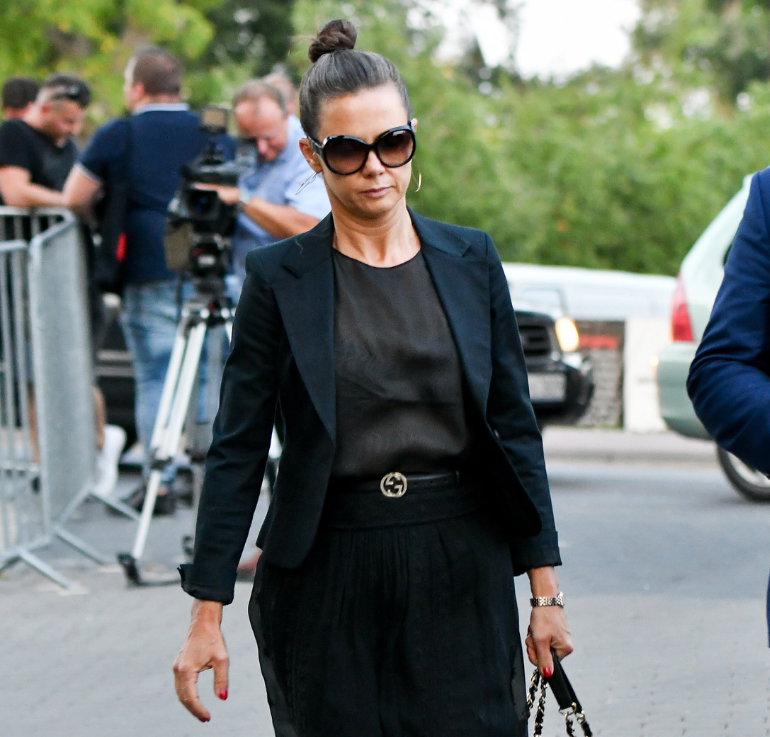 Kinga Rusin na pogrzebie Piotra Woźniaka-Staraka