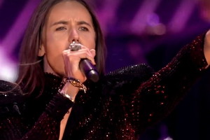 Michał Szpak na sylwestrowym koncercie Polsatu