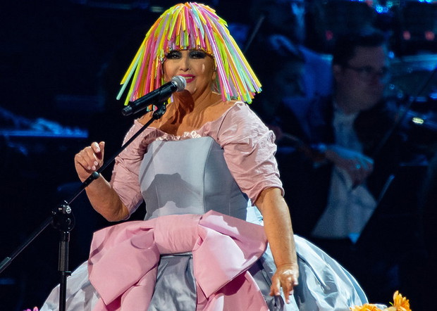 Maryla Rodowicz w zaskakującej stylizacji na Koncercie dla Niepodległej
