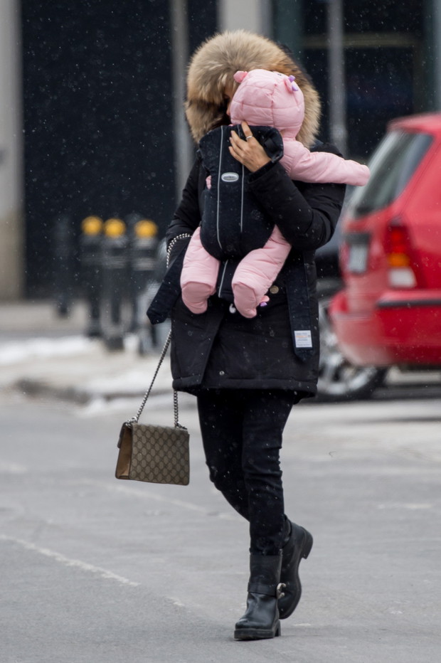 2018.02.26 WarszawaWeronika Rosati z dzieckiemFOT SK/AF EOS