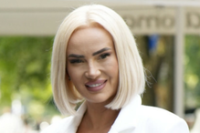 Nie ramoneski. Wiosną będą królować marynarki typu "Peplum". Izabela Macudzińska już ją nosi