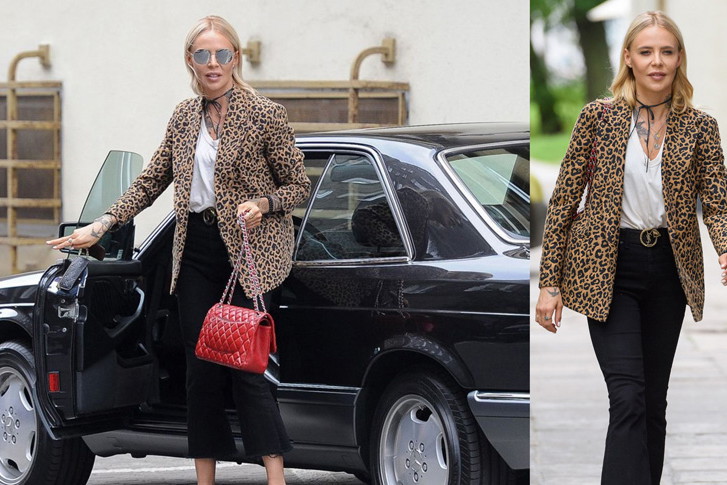 Maja Sablewska jeździ stylowym mercedesem