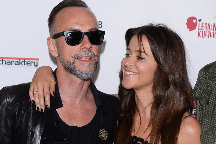 Adam Nergal Darski i Malwina Wędzikowska na premierze filmu "W spirali"