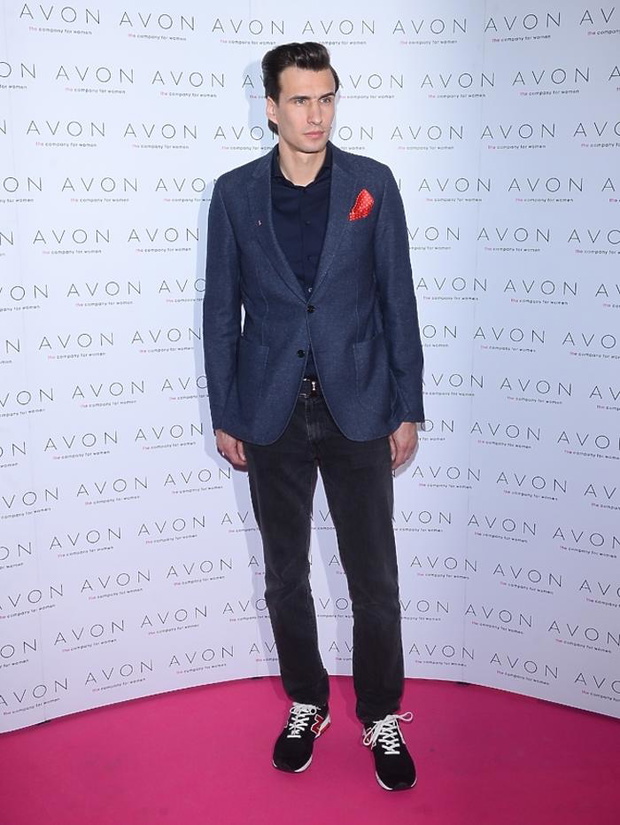 jaroslaw-bieniuk-na-konferencji-prasowej-avon-213022-1X700-ed3c0fb