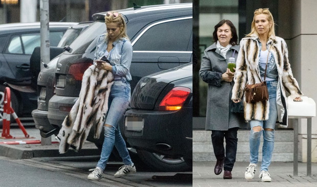 Doda w futrze na spotkaniu z mamą