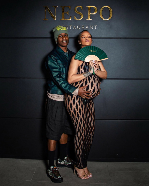 Rihanna na backstage'u koncertu Asap Rocky'ego