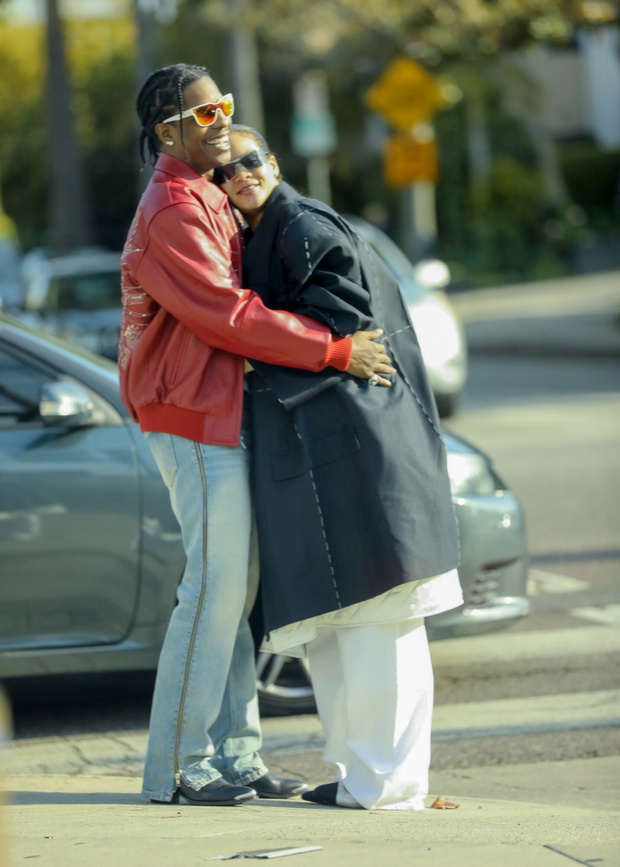 Rihanna i ASAP Rocky trzymaj? si? za r?ce