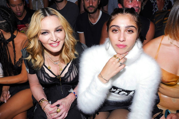 Alexander Wang show, Spring Summer 2017, New York Fashion Week, USA - 10 Sep 2016
