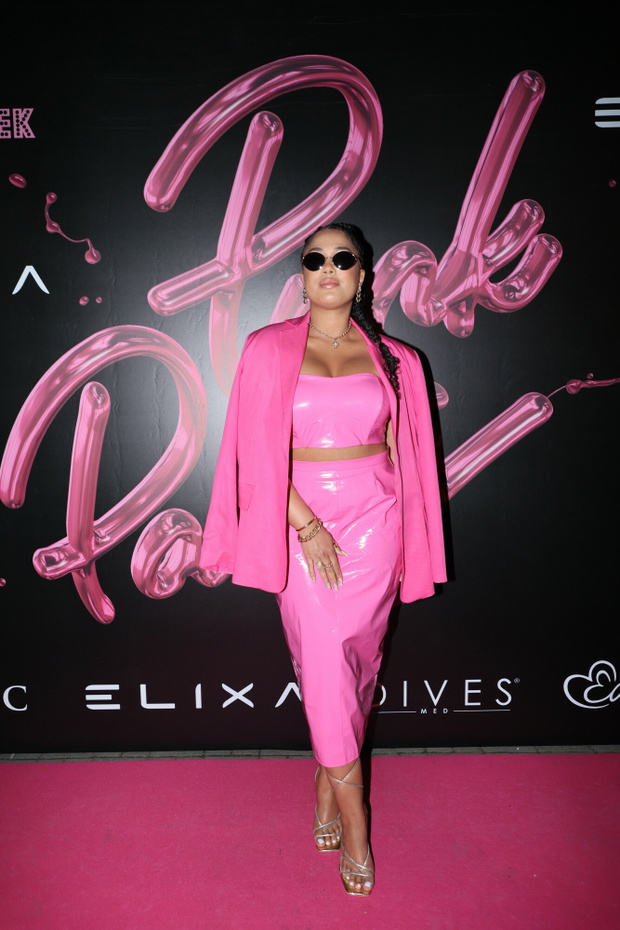 Pudelek Pink Party