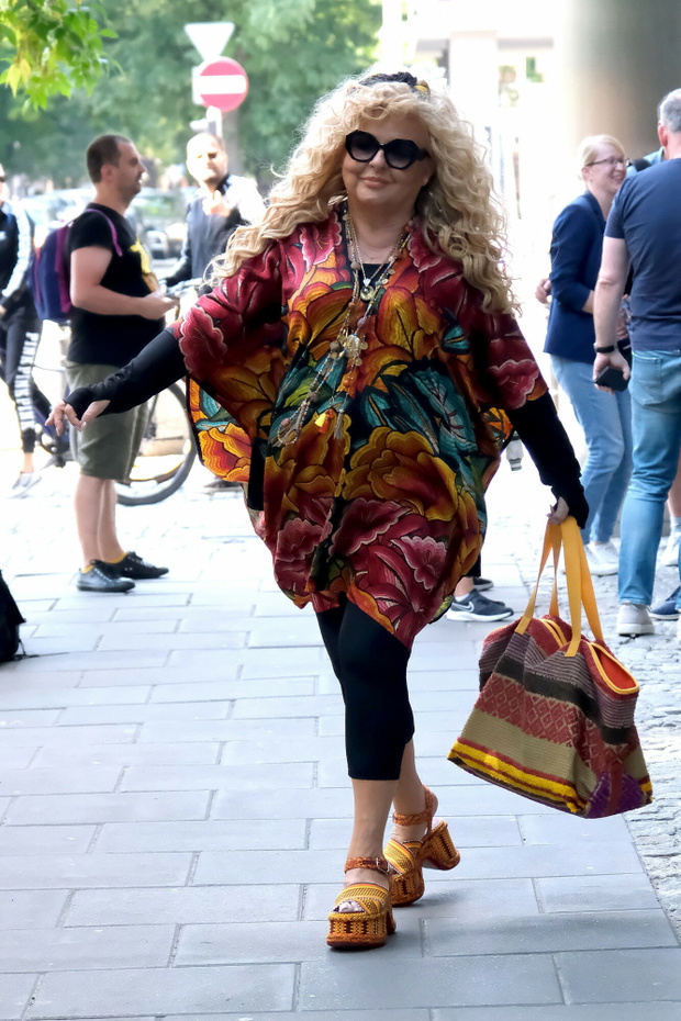 Magda Gessler  przed studiem Dzie? dobry TVN