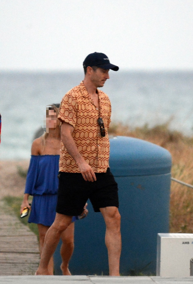 Robert i Anna Lewandowscy aklimatyzuj? si? w Barcelonie