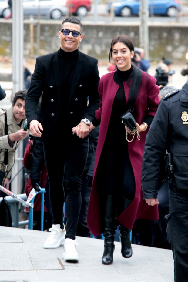 Cristiano Ronaldo i Georgina Rodriguez w drodze do s?du