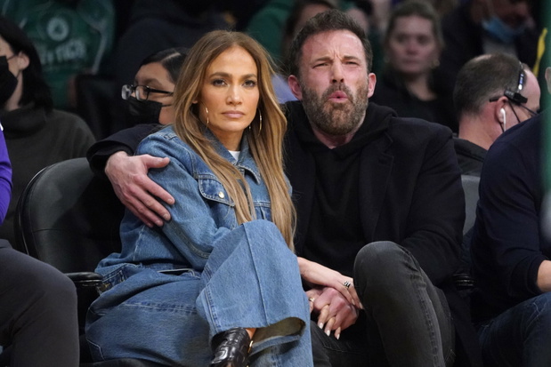 Ben Affleck i Jennifer Lopez na meczu Lakersów