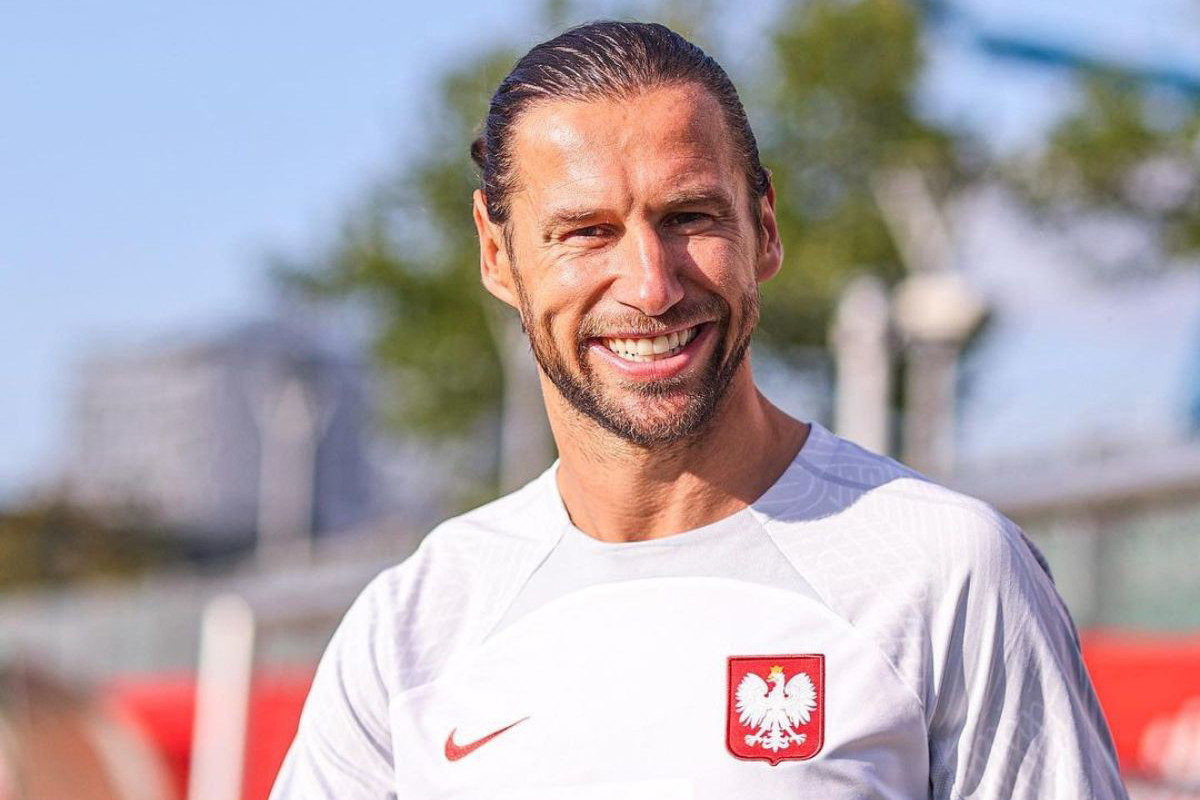 Grzegorz Krychowiak pozuje ze znaną aktorką