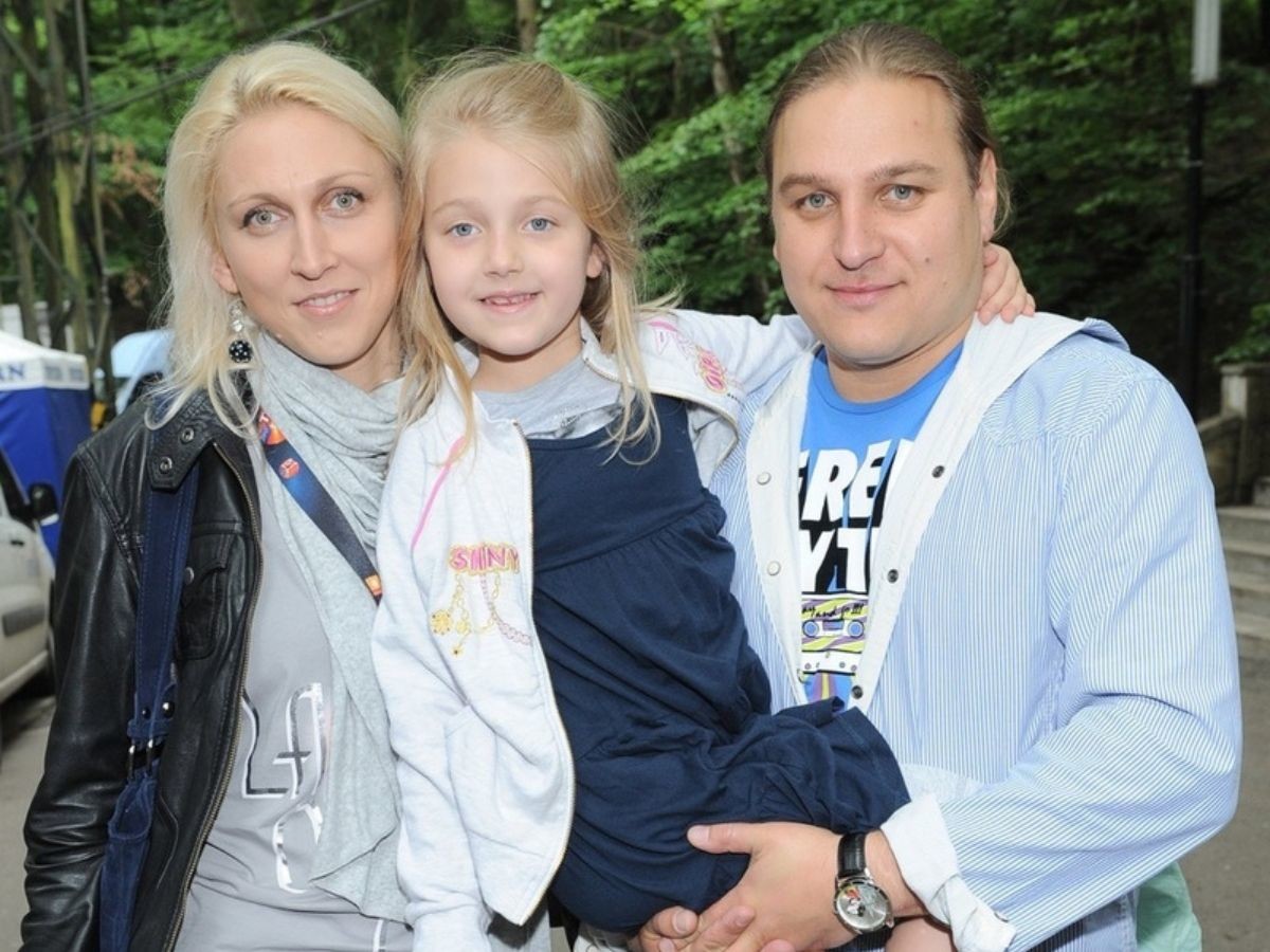 Paweł Golec z żoną i córką