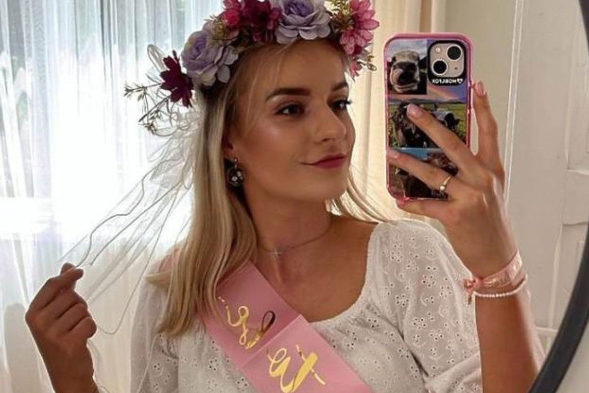 Adrianna z Rolnik szuka żony na przymiarce sukni ślubnej