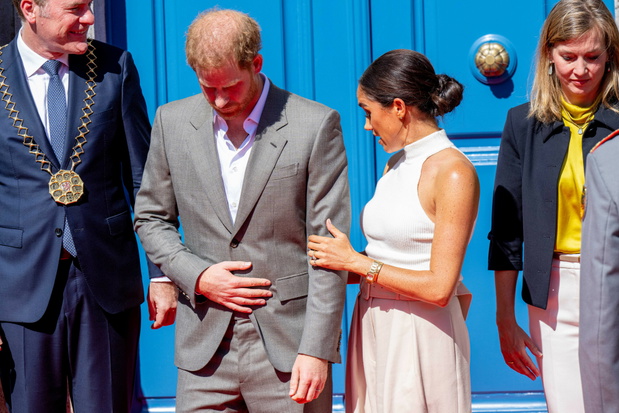 Ksi??? Harry i Meghan Markle w Duesseldorfie