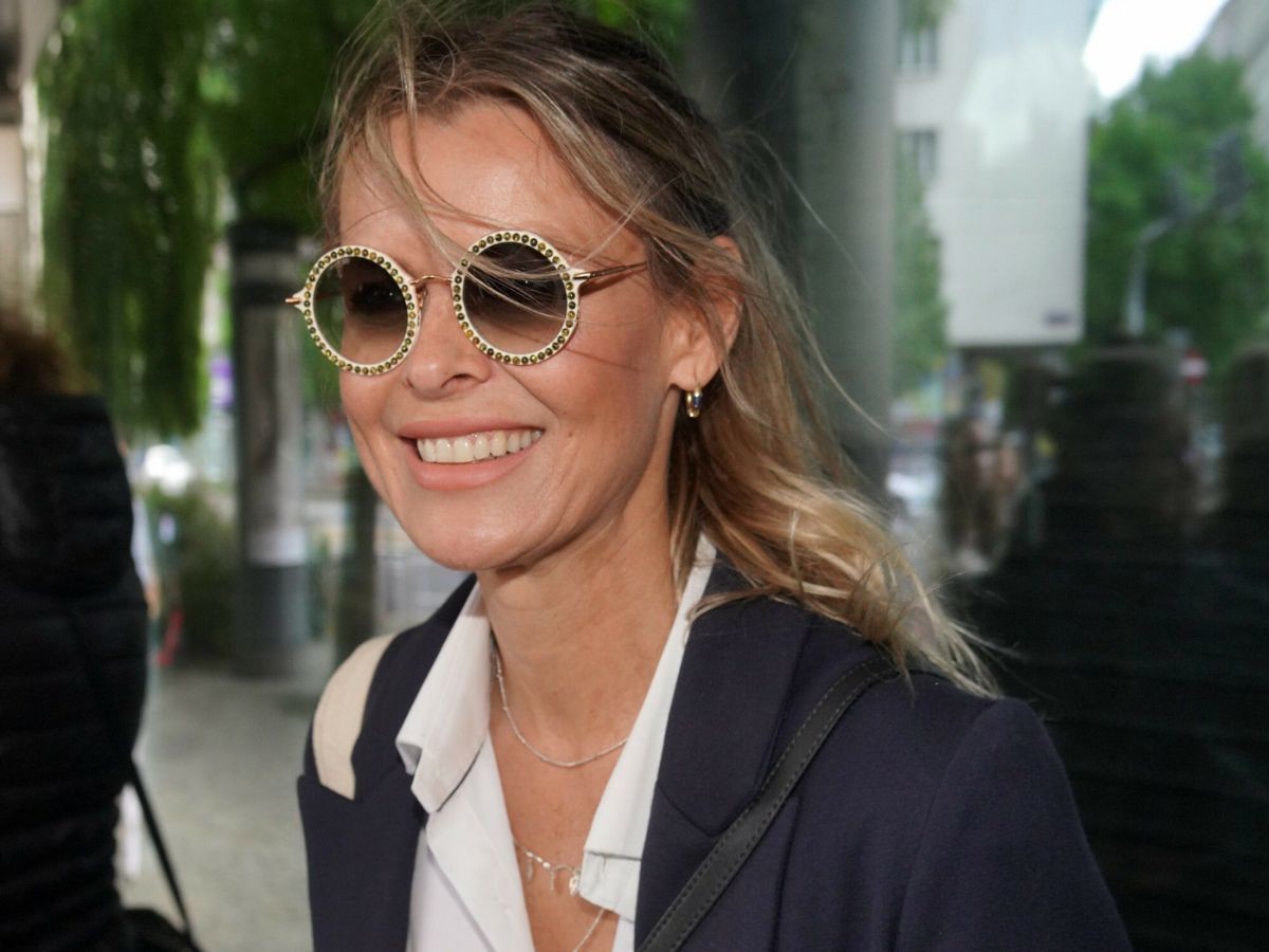 Marta Wiśniewska z partnerem na imprezie