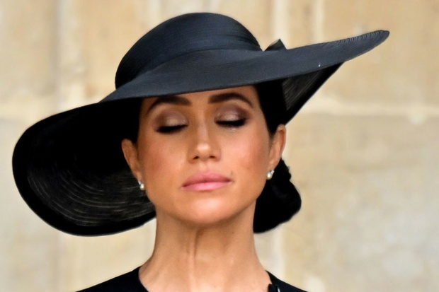 Meghan Markle płacze na pogrzebie królowej Rex Features East News 00