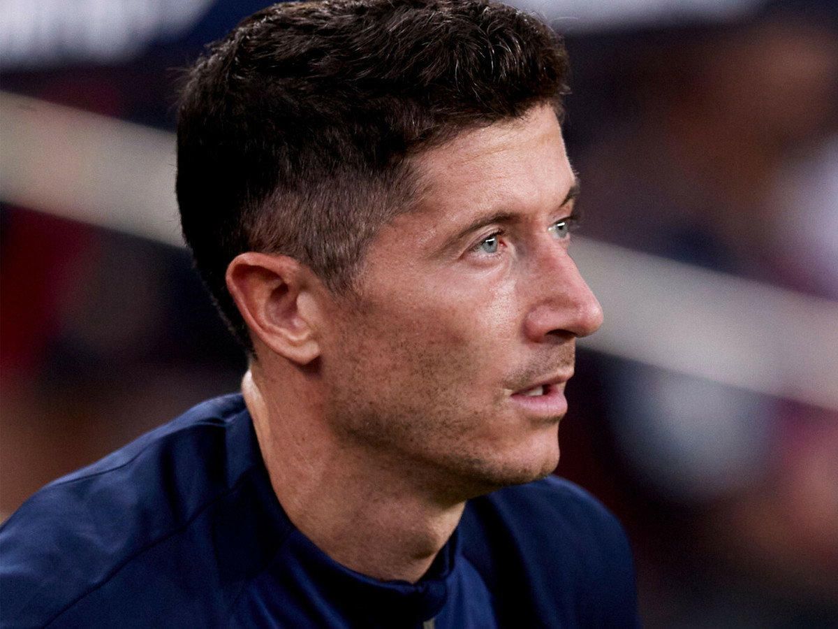Robert Lewandowski pouczany przez hiszpańskie media za jazdę Bentley'em wartym 1,5 miliona złotych