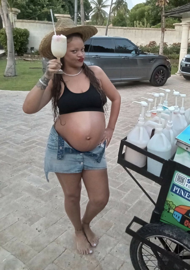 Ci??arna Rihanna na rodzinnym Barbadosie