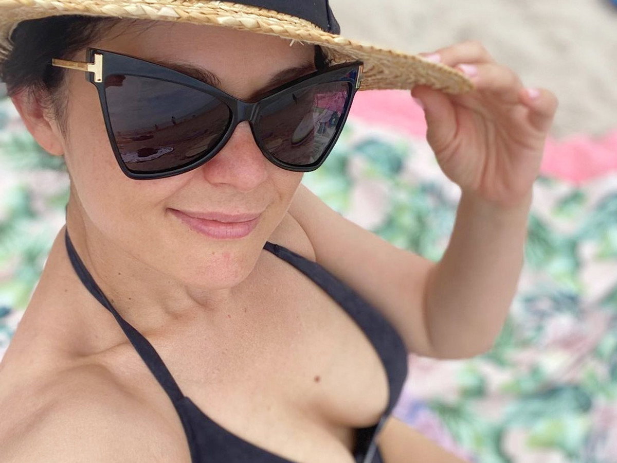 Kasia Cichopek w czarnym bikini