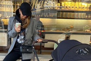 Anna Lewandowska z wózkiem Laury za 8 tys. zł