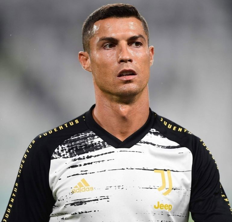 Cristiano Ronaldo ma koronawirusa
