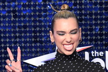 DUA LIPA