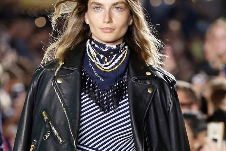 Trendy jesień 2020 modna ramoneska