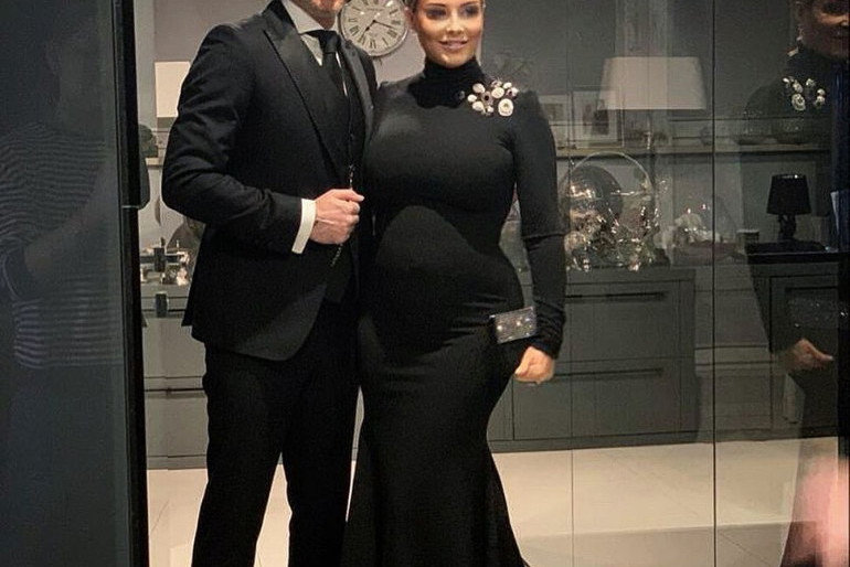 Małgorzata Rozenek w czarnej sukni