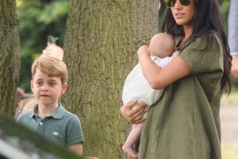 Meghan Markle z synem Archiem i księciem Georgem