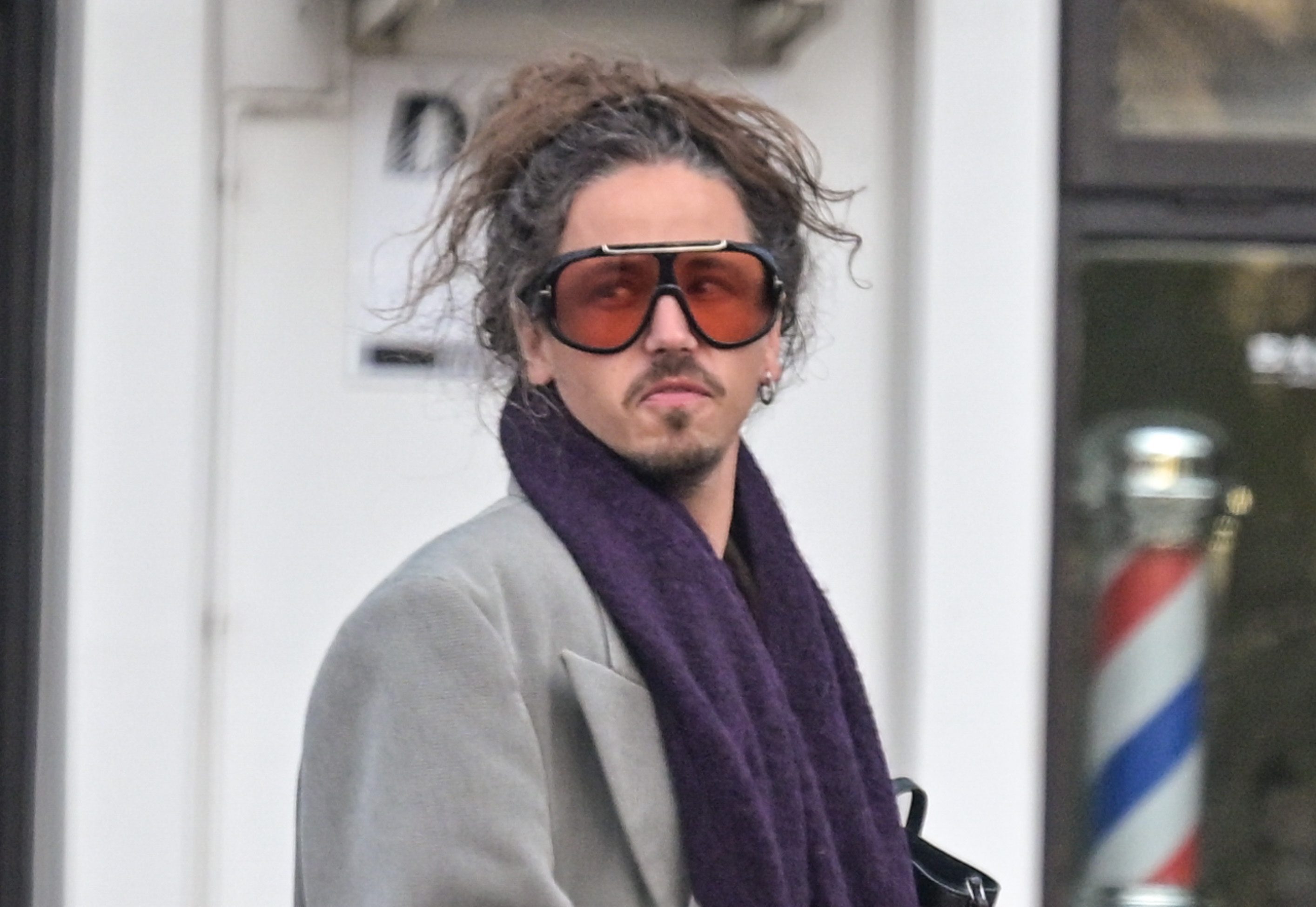 Michał Szpak błyszczy luksusem. Jednak wszyscy patrzą tylko na jego stopy