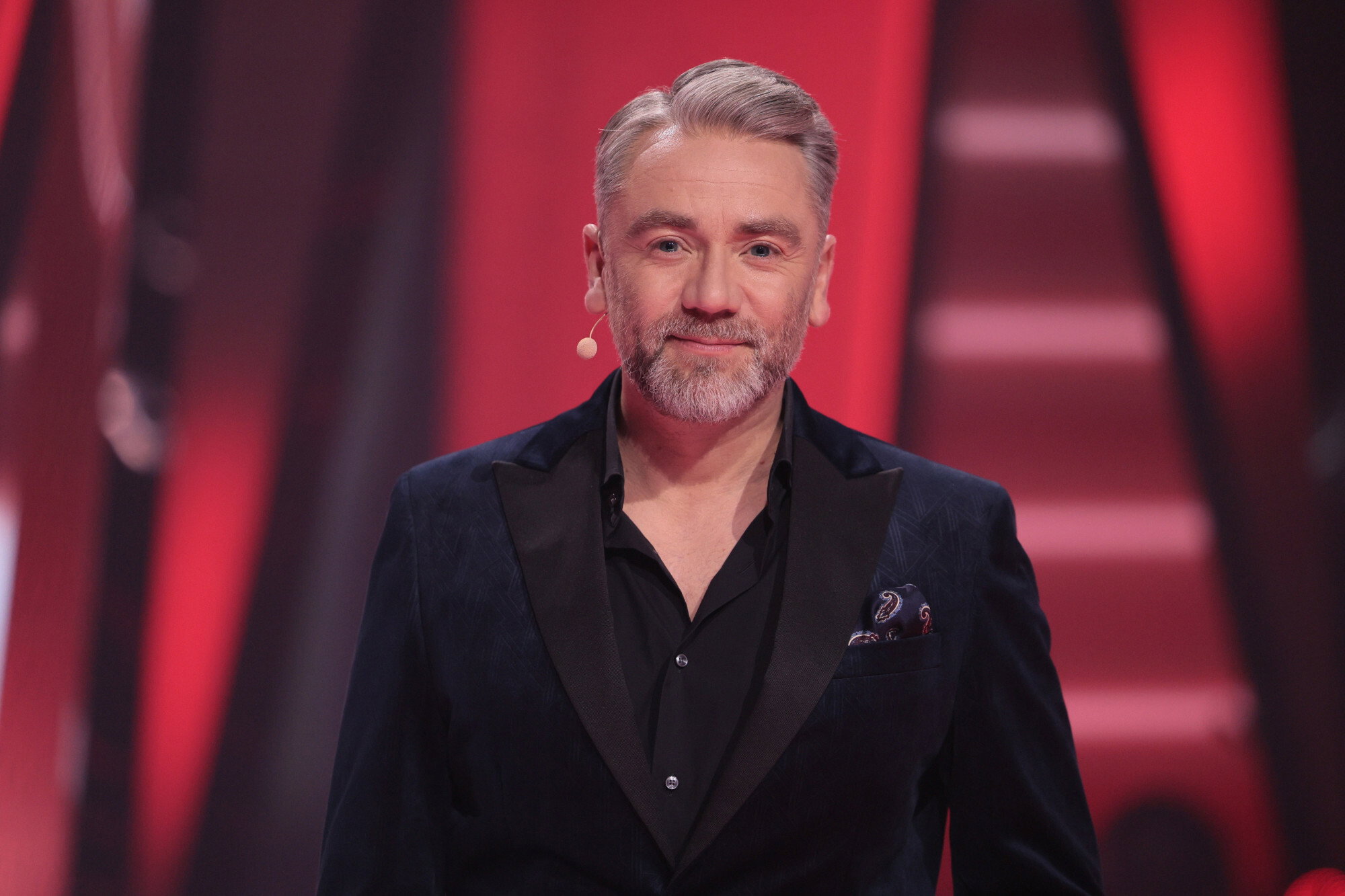 Brat Kuby Badacha również związany jest z telewizją. Niewielu wie, czym się zajmuje fot. Mateusz Grochocki/East News