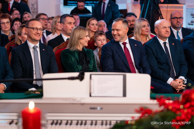 Para prezydencka na koncercie kolęd w Kozłówce
