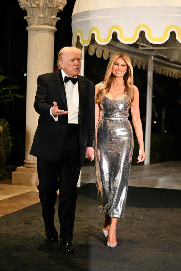 Melania Trump w horrendalnie drogiej sylwestrowej stylizacji