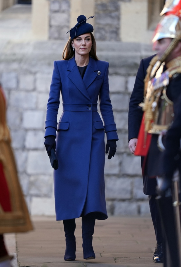 Zamszowe kozaki w stylu księżnej Kate to hit 2026 roku