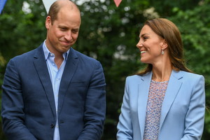 Pensja księcia Williama i księżnej Kate ujawniona. Kwota szokuje