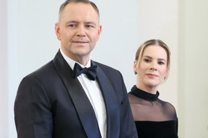 Wszyscy patrzyli tylko na Martę Nawrocką. Tak ubrana weszła na salony