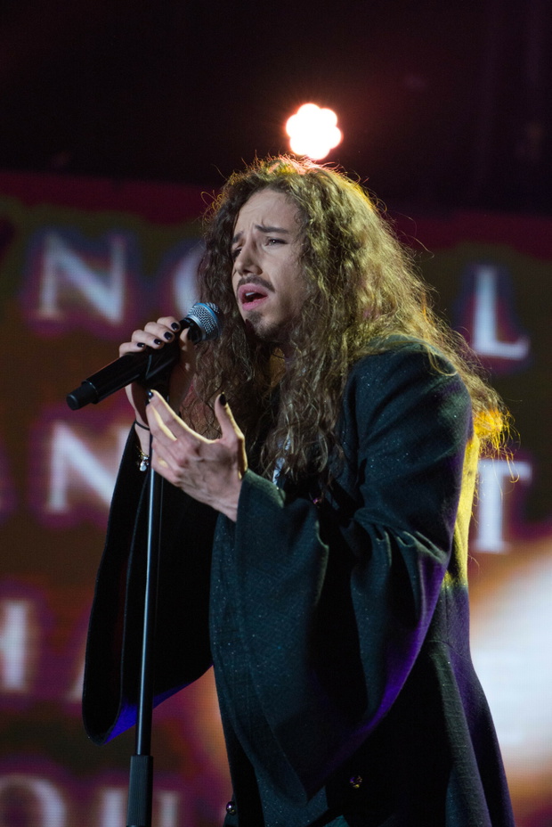 Michał Szpak podczas krajowych eliminacji do Konkursu Piosenki Eurowizji 2025 fot. Piotr Fotek/REPORTER