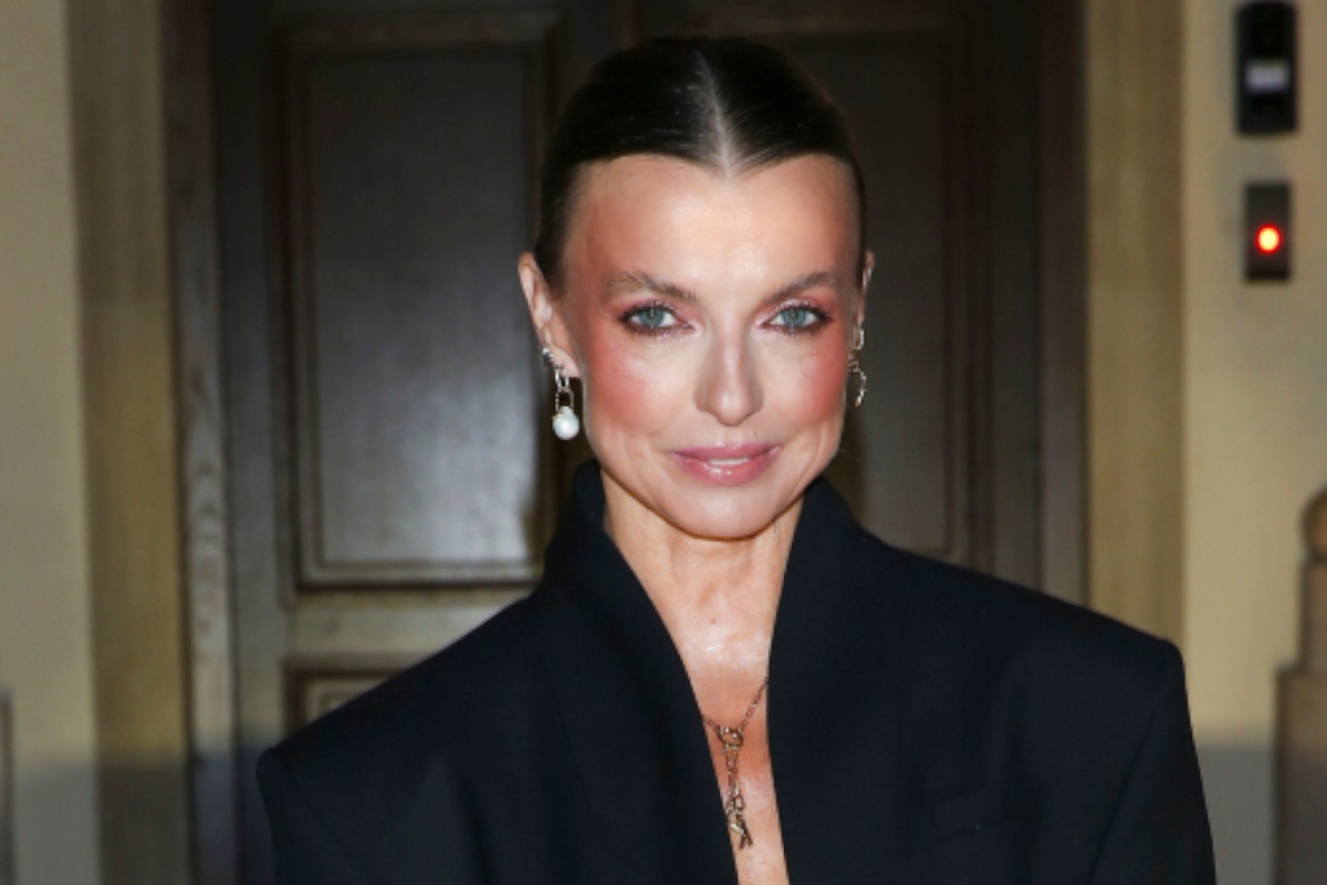 Kozaki "Noir cuissardes" wracają w wielkim stylu. Kasia Sokołowska wyznacza trend zimy 2026