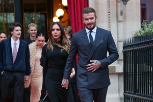 Harper Beckham wspiera Victorię. Brooklyn odcina się od rodziny