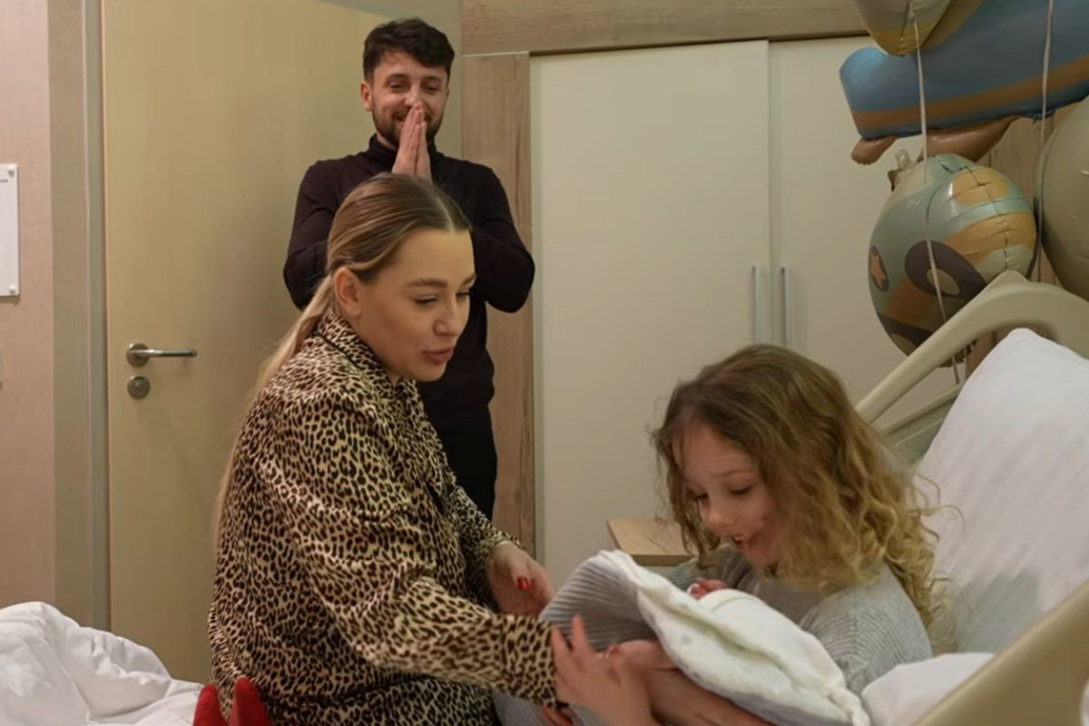 Andziaks pokazała pierwsze spotkanie Charlie z braciszkiem