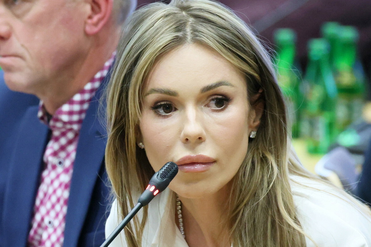 Owacje dla Dody w Sejmie. Zapowiedziała kolejną akcję. Skorzysta na tym 2,5 tys. psów