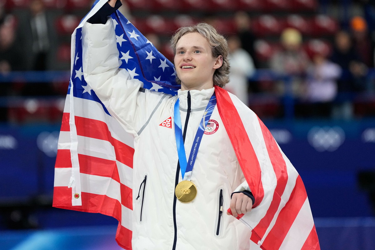 Ila Malinin zdobył złoto na igrzyskach olimpijskich. Medal oddał kotce