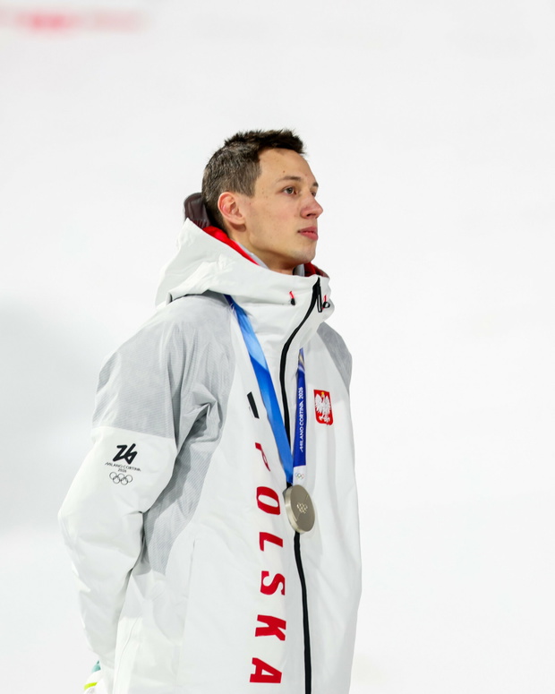 IO Mediolan-Cortina 2026: Kacper Tomasiak zdoby? srebro w skokach