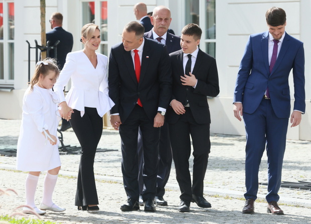 Marta Nawrocka opowiedziała o hejcie na rodzinę. Wspomniała córkę Kasię