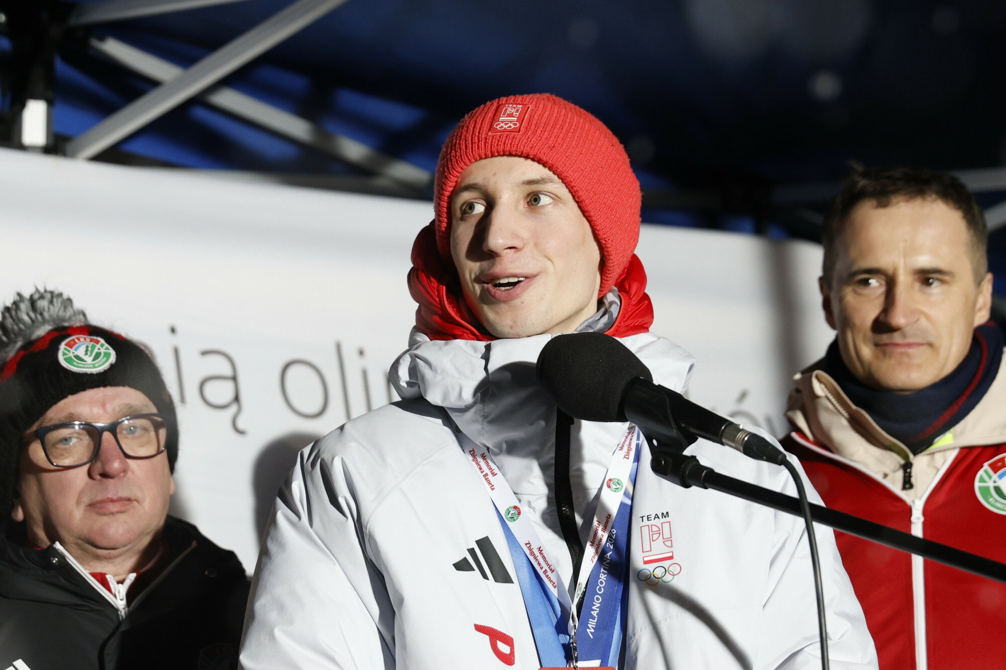 Tak powitali Kacpra Tomasiaka w Bystrej. Adam Małysz nie wytrzymał