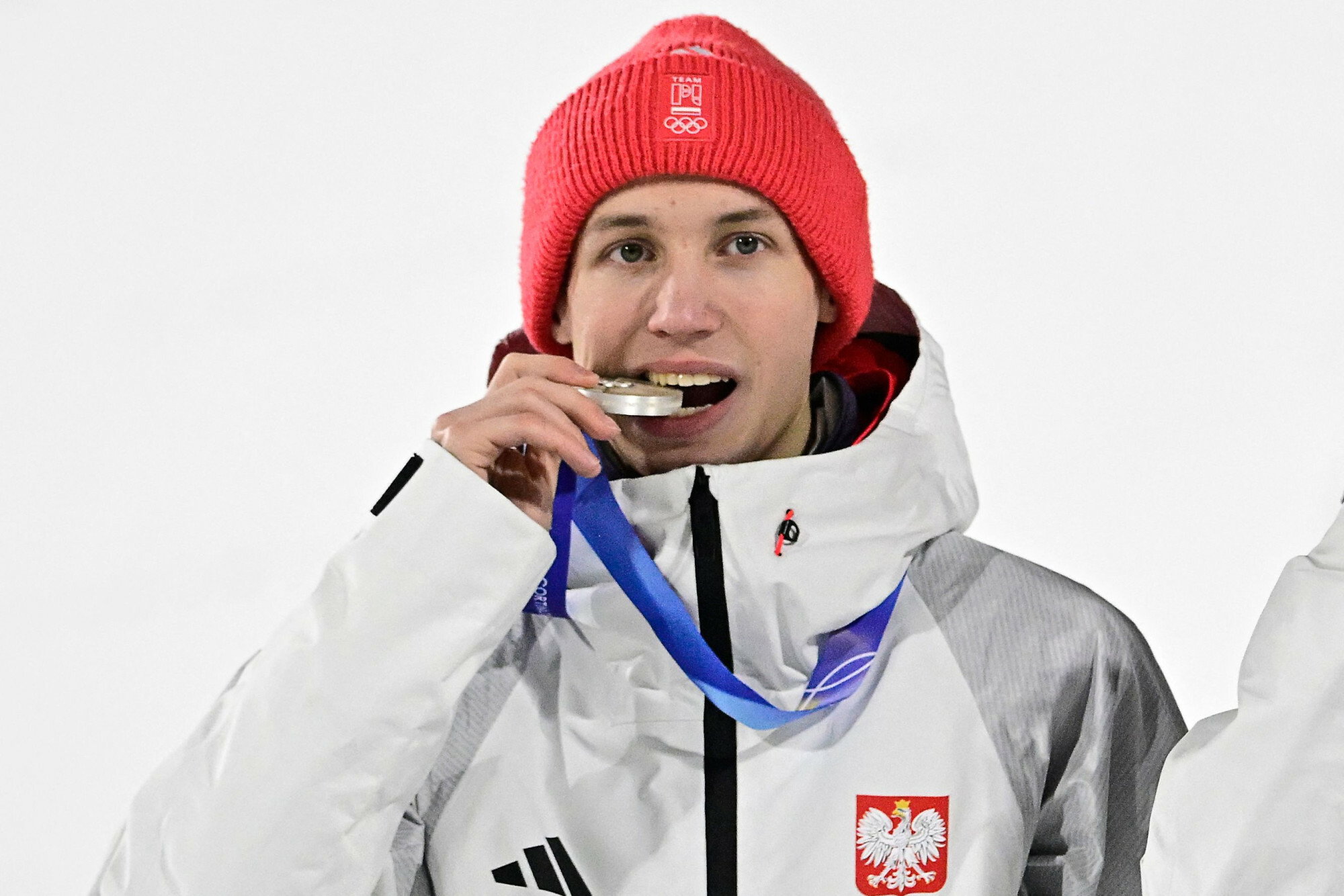 Tak wygląda brat Kacpra Tomasiaka. Już zachwycił Adama Małysza